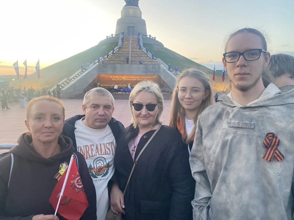 Коллектив ДШИ №15 принял участие в торжественной церемонии зажжения Свечи памяти