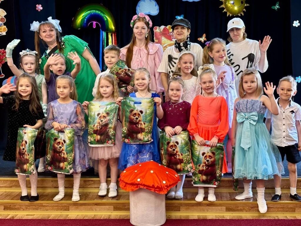 В театральной студии ДШИ №15 состоялись праздники для малышей